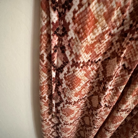 Romper Jumpsuit WHBM - Picture 11 of 11